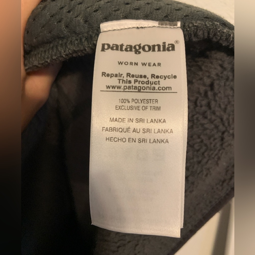 Patagonia Men's Retro Pile Fleece Jacket. Size Small. Forge Grey. - Picture 3 of 5